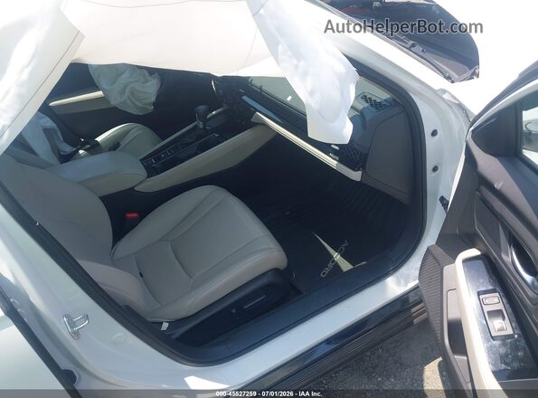 1HGCY2F84PA018201 2023 HONDA ACCORD Белый Вид салона спереди