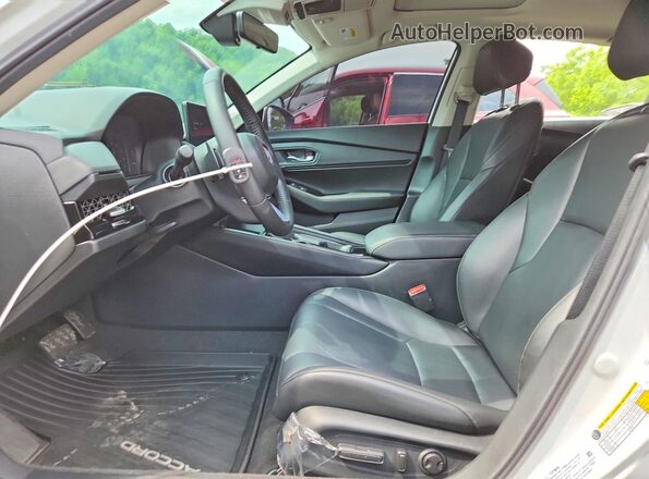1HGCY2F86SA000825 2025 HONDA ACCORD White Вид салону спереду