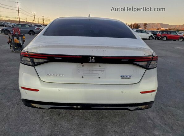 1HGCY2F8XRA084383 2024 HONDA ACCORD White უკანა ხედი