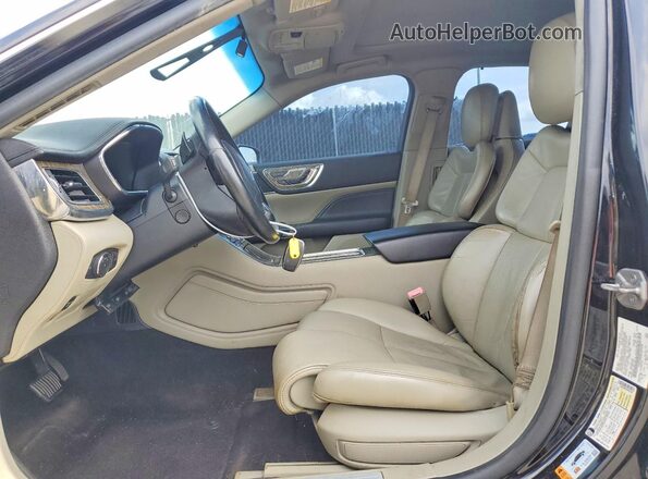 1LN6L9RP8H5601348 2017 LINCOLN CONTINENTA Black Вид салону спереду