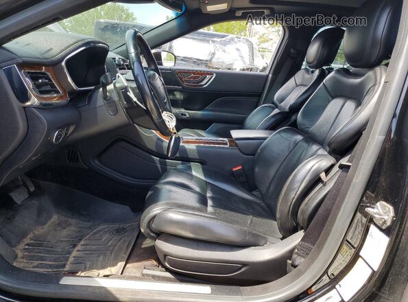 1LN6L9TK2H5617509 2017 LINCOLN CONTINENTA Black Front interior view