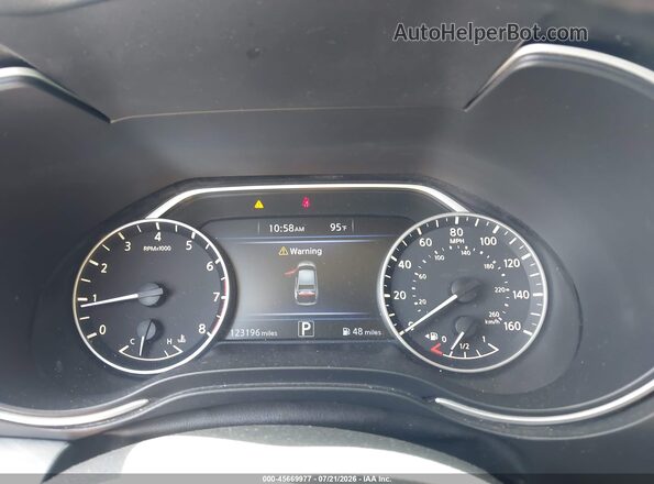 1N4AA6AP0HC379209 2017 NISSAN MAXIMA Silver Widok tylnych siedzeń