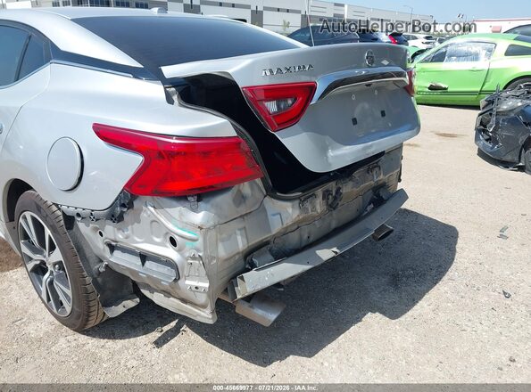 1N4AA6AP0HC379209 2017 NISSAN MAXIMA Silver Widok z przodu