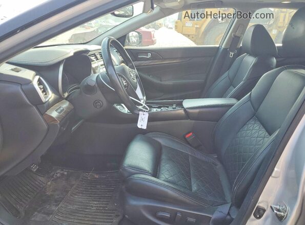 1N4AA6AP0HC414914 2017 NISSAN MAXIMA Silver წინა სალონის ხედი