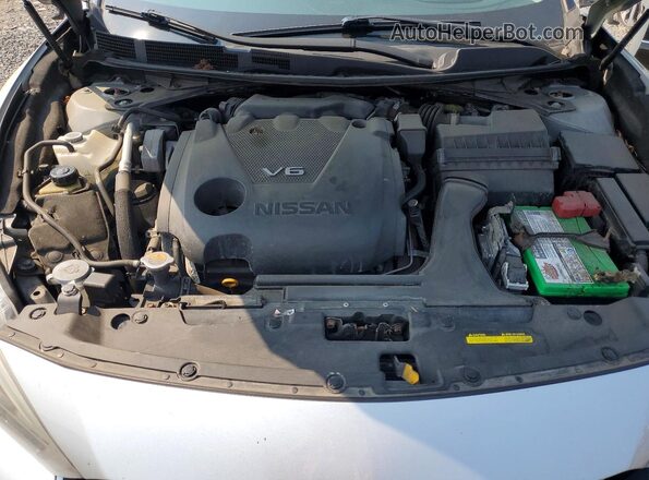 1N4AA6AP0HC414914 2017 NISSAN MAXIMA Silver უკანა სალონის ხედი