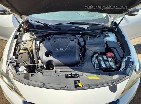 1N4AA6AP0JC375795 2018 NISSAN MAXIMA Белый Вид задней части салона