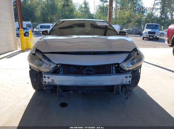 1N4AA6AP0JC386098 2018 NISSAN MAXIMA Серебряный Вид спереди
