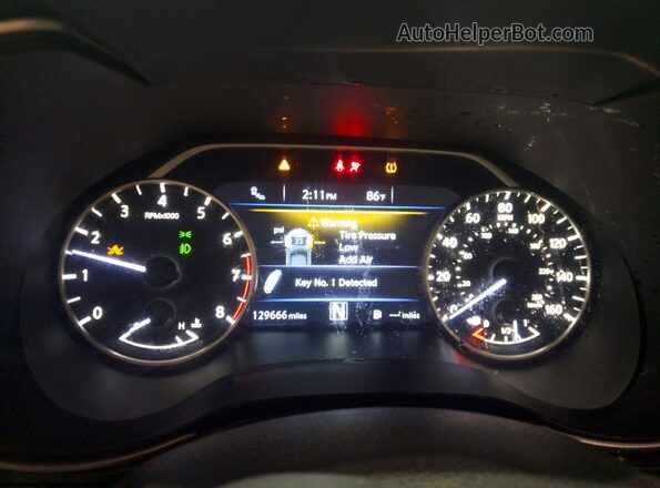 1N4AA6AP1HC439868 2017 NISSAN MAXIMA Black ხელსაწყოთა პანელის ხედი