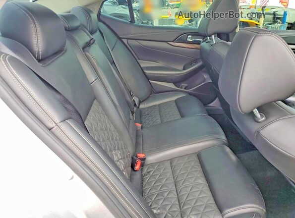 1N4AA6AP2HC425722 2017 NISSAN MAXIMA Silver უკანა სავარძლების ხედი