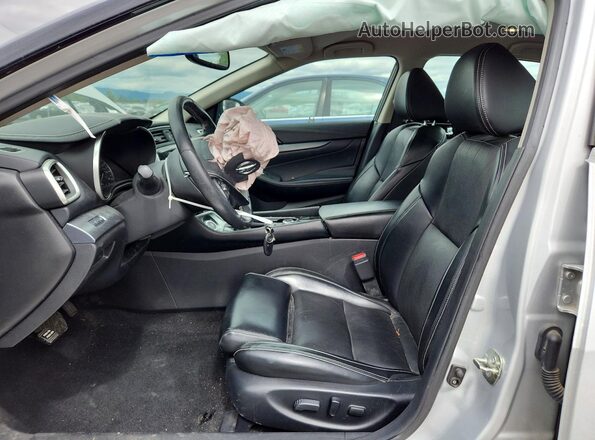 1N4AA6AP2JC363728 2018 NISSAN MAXIMA Silver Front interior view