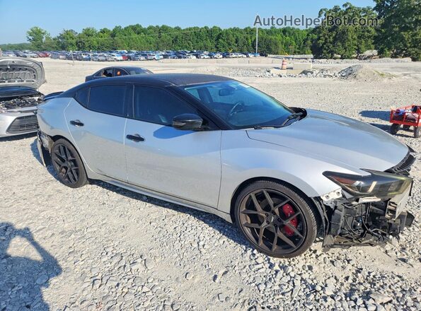 1N4AA6AP3GC405767 2016 NISSAN MAXIMA Серебряный Передняя правая четверть