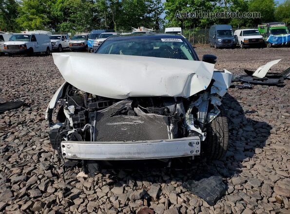 1N4AA6AP3JC386340 2018 NISSAN MAXIMA White Widok z przodu
