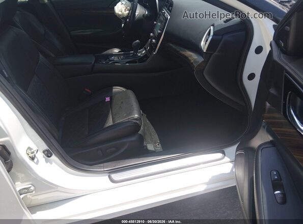 1N4AA6AP3JC396608 2018 NISSAN MAXIMA Белый Вид салона спереди
