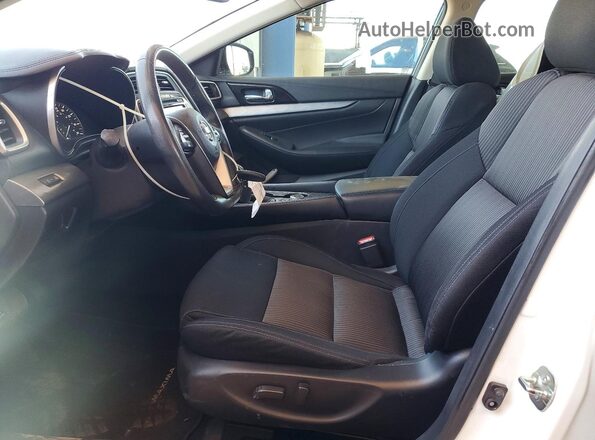 1N4AA6AP4HC452291 2017 NISSAN MAXIMA White Front interior view