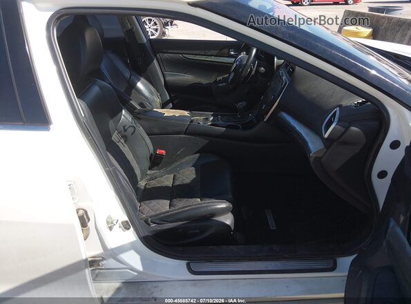1N4AA6AP5HC400782 2017 NISSAN MAXIMA White Front interior view