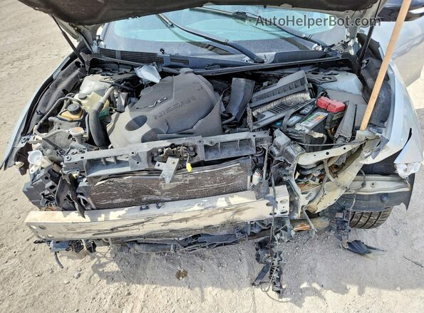 1N4AA6AP5JC367966 2018 NISSAN MAXIMA Silver Rear interior view