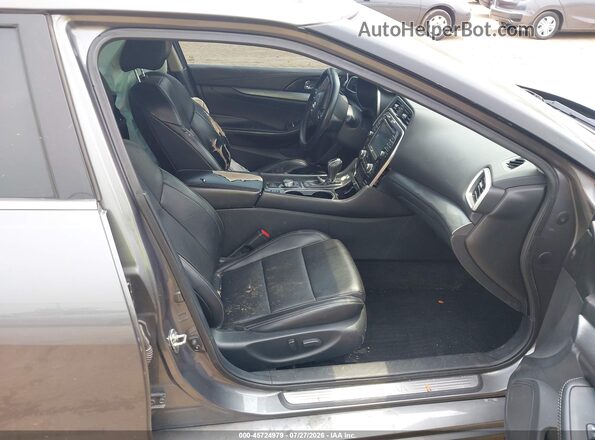 1N4AA6AP6HC434973 2017 NISSAN MAXIMA Gray Widok wnętrza z przodu