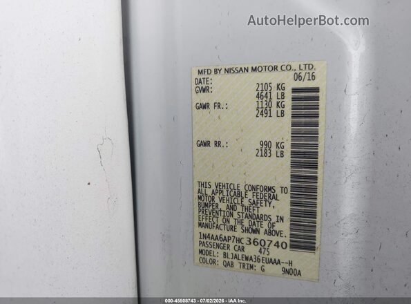 1N4AA6AP7HC360740 2017 NISSAN MAXIMA White Vista del compartimento del motor