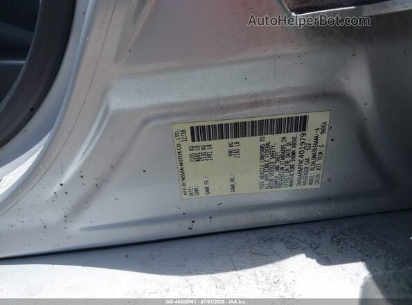 1N4AA6AP7HC401979 2017 NISSAN MAXIMA Silver Widok komory silnika