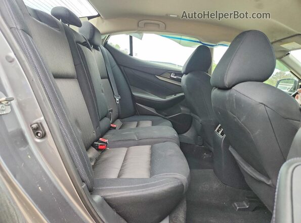 1N4AA6AP7HC450762 2017 NISSAN MAXIMA Gray Widok tylnych siedzeń