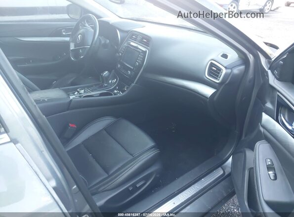 1N4AA6AP7JC375230 2018 NISSAN MAXIMA Gray Front interior view