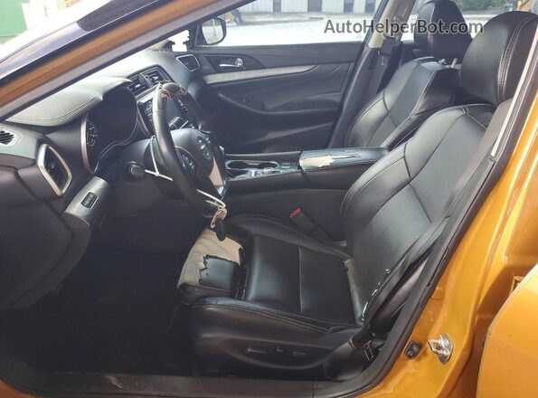 1N4AA6AP7JC378645 2018 NISSAN MAXIMA Gold წინა სალონის ხედი