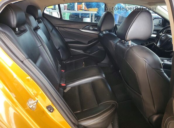 1N4AA6AP7JC378645 2018 NISSAN MAXIMA Gold უკანა სავარძლების ხედი