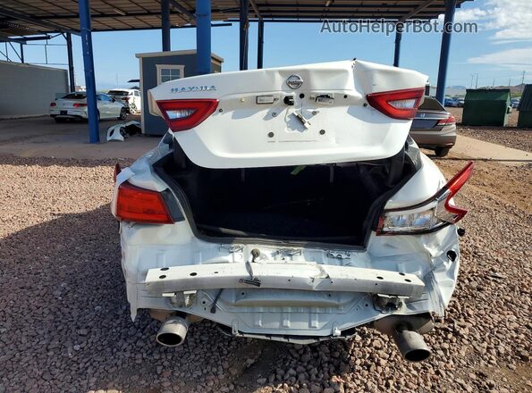 1N4AA6AP7JC392898 2018 NISSAN MAXIMA Белый Вид сзади