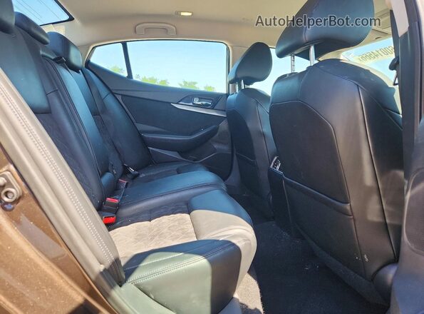 1N4AA6AP8GC418367 2016 NISSAN MAXIMA Brown Vista de los asientos traseros