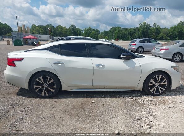 1N4AA6AP8HC374386 2017 NISSAN MAXIMA White Вид задньої частини салону