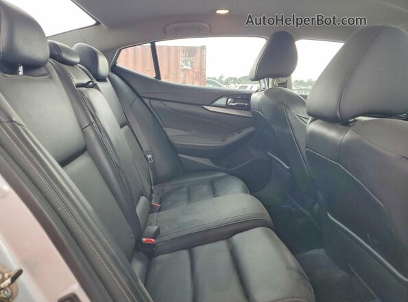 1N4AA6AP8HC395576 2017 NISSAN MAXIMA Silver Widok tylnych siedzeń