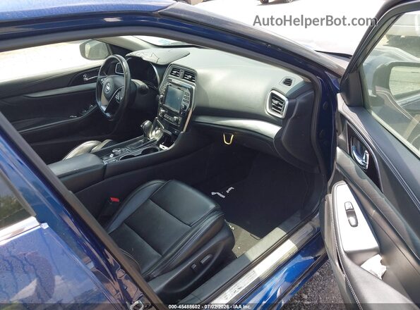 1N4AA6AP8HC450110 2017 NISSAN MAXIMA Синий Вид салона спереди