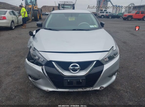 1N4AA6AP8JC379562 2018 NISSAN MAXIMA Серебряный Вид щитка приборов