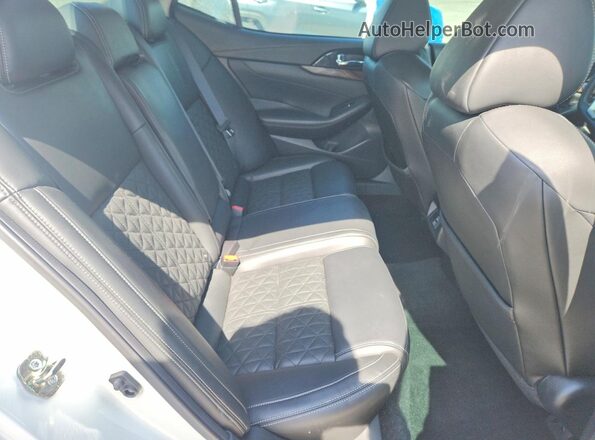 1N4AA6AP8JC388116 2018 NISSAN MAXIMA Белый Вид задних сидений