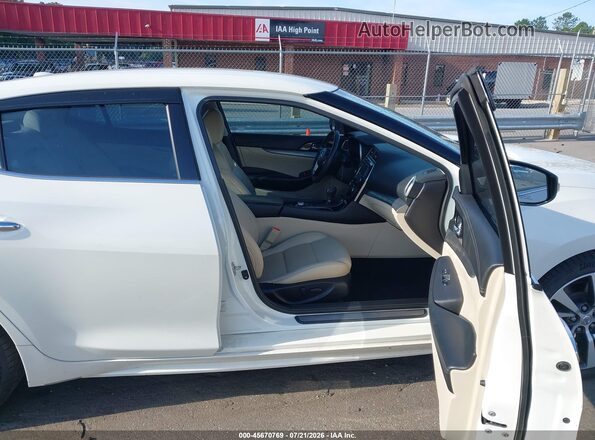 1N4AA6AP9HC405936 2017 NISSAN MAXIMA Белый Вид салона спереди