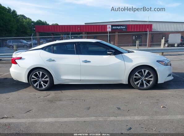 1N4AA6AP9HC405936 2017 NISSAN MAXIMA Белый Вид задней части салона