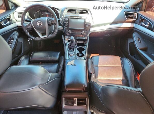 1N4AA6AP9JC395477 2018 NISSAN MAXIMA Серебряный Вид панели приборов