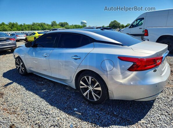 1N4AA6AP9JC395477 2018 NISSAN MAXIMA Серебряный Задняя левая четверть