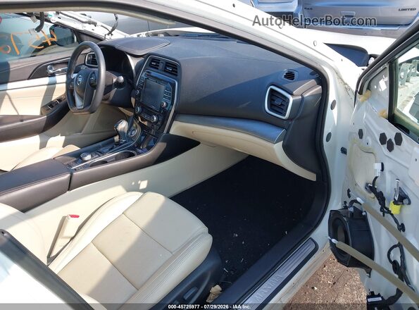 1N4AA6AP9JC396256 2018 NISSAN MAXIMA White Vista interior delantera