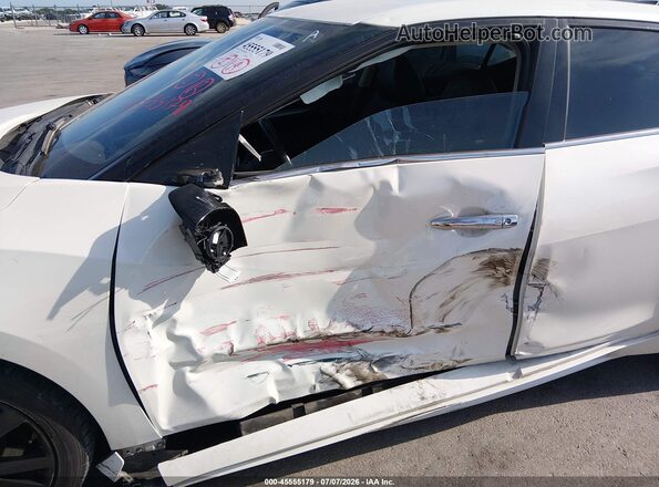 1N4AA6APXGC901830 2016 NISSAN MAXIMA White Widok z przodu