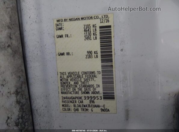 1N4AA6APXHC399953 2017 NISSAN MAXIMA White Widok komory silnika