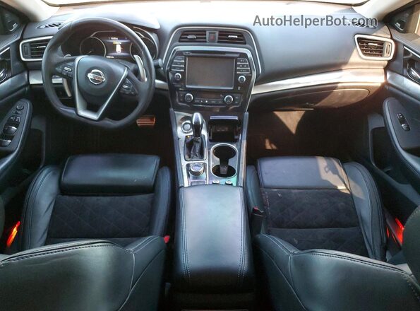 1N4AA6APXHC411132 2017 NISSAN MAXIMA Черный Вид панели приборов