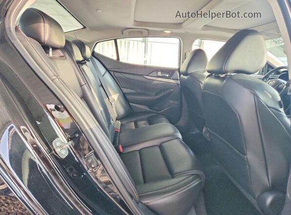 1N4AA6APXJC365517 2018 NISSAN MAXIMA Черный Вид задних сидений