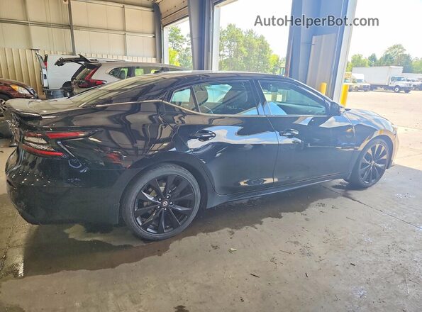 1N4AA6AV0KC361752 2019 NISSAN MAXIMA Черный Задняя правая четверть