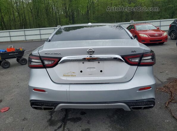 1N4AA6AV4KC368364 2019 NISSAN MAXIMA Silver Widok z tyłu