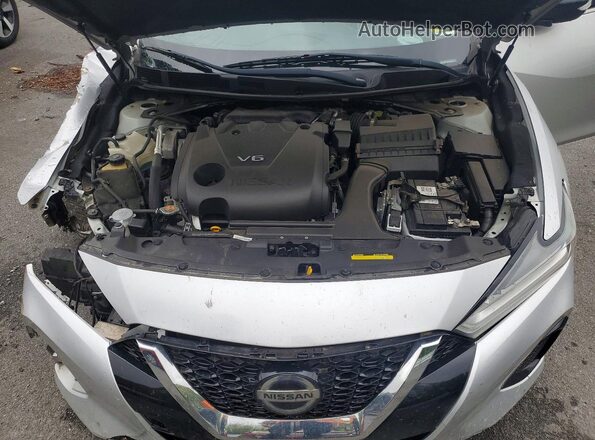 1N4AA6AV4KC368364 2019 NISSAN MAXIMA Silver Widok wnętrza z tyłu