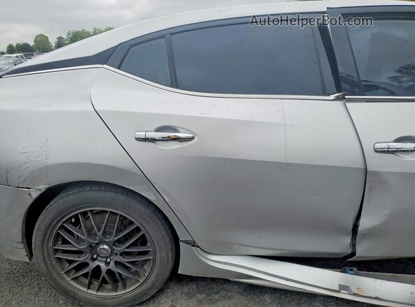 1N4AA6AV4KC368364 2019 NISSAN MAXIMA Silver Widok tylnych siedzeń