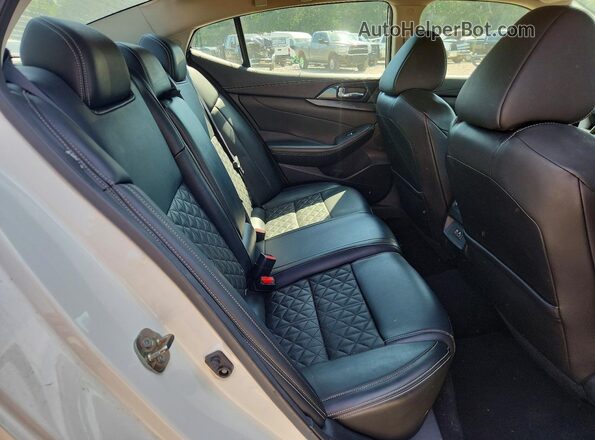 1N4AA6AV5KC368177 2019 NISSAN MAXIMA White Vista de los asientos traseros