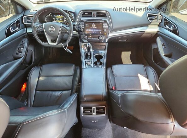 1N4AA6CV0PC513971 2023 NISSAN MAXIMA Серебряный Вид панели приборов