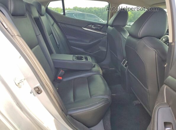 1N4AA6CV6LC364380 2020 NISSAN MAXIMA Silver Rear seats view